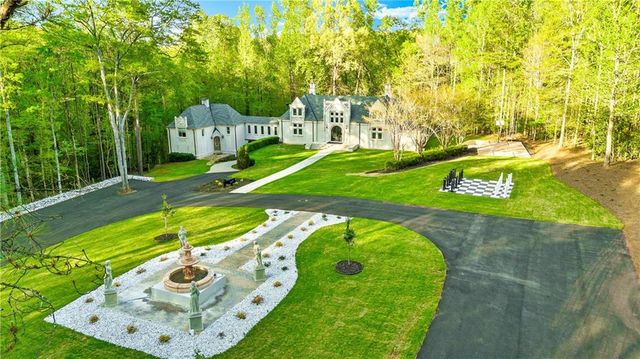 $1,375,000 | 745 Goshen Road