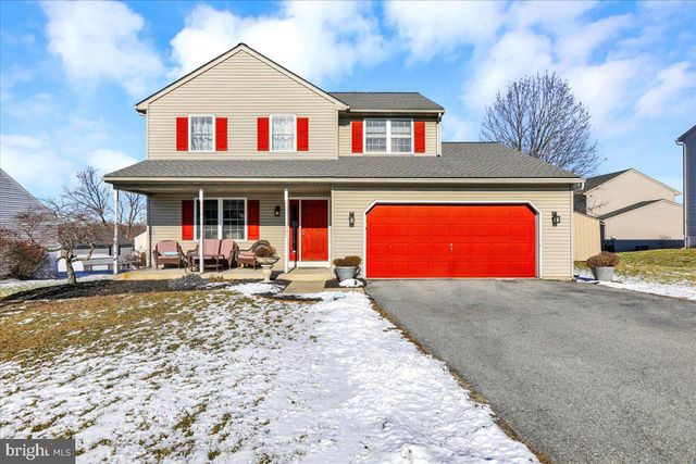 $344,900 | 308 Winding Way | Womelsdorf