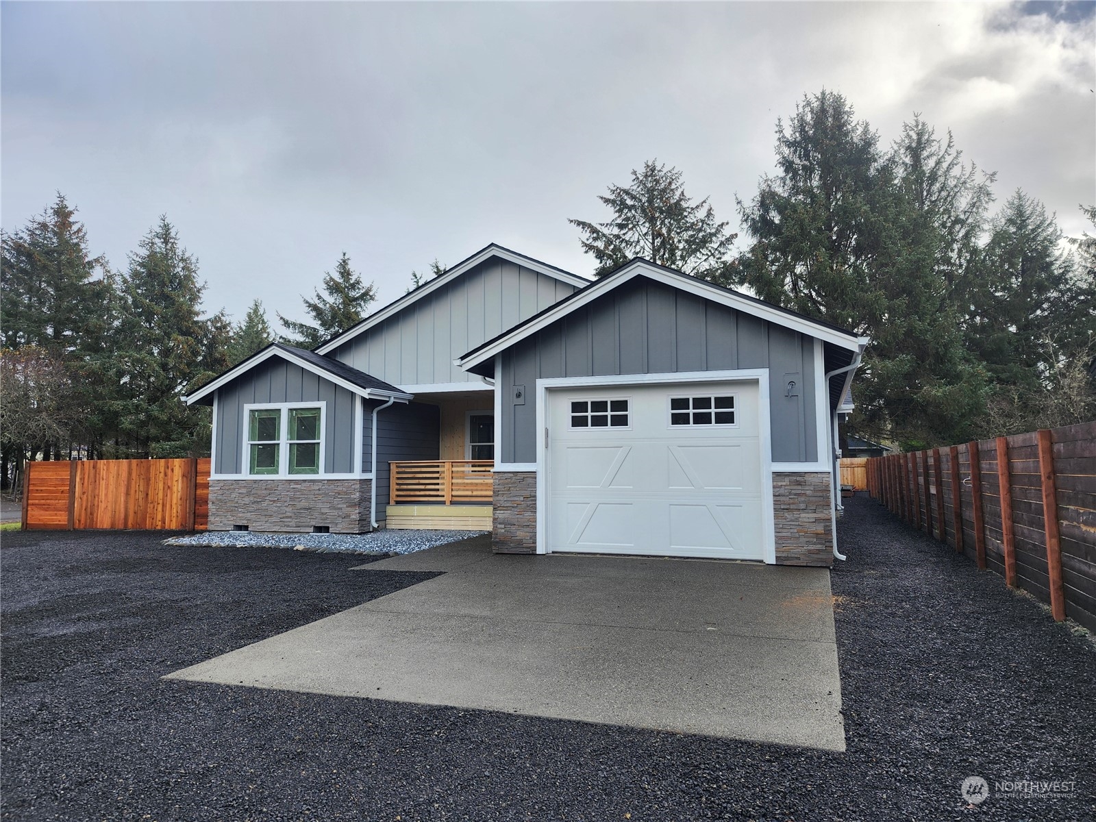 a view of house and outdoor space