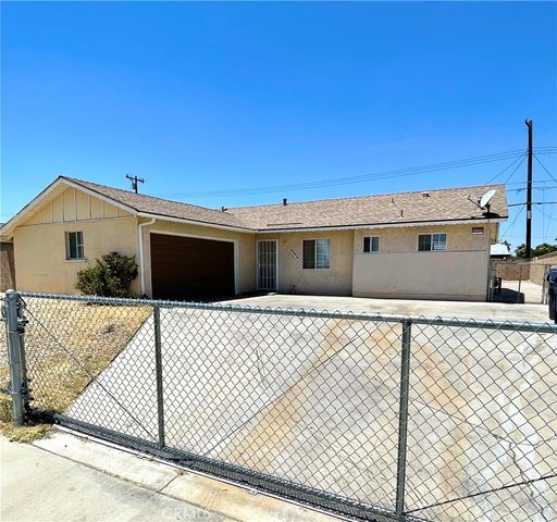 $469,500 | 45529 7th Street East | Piute