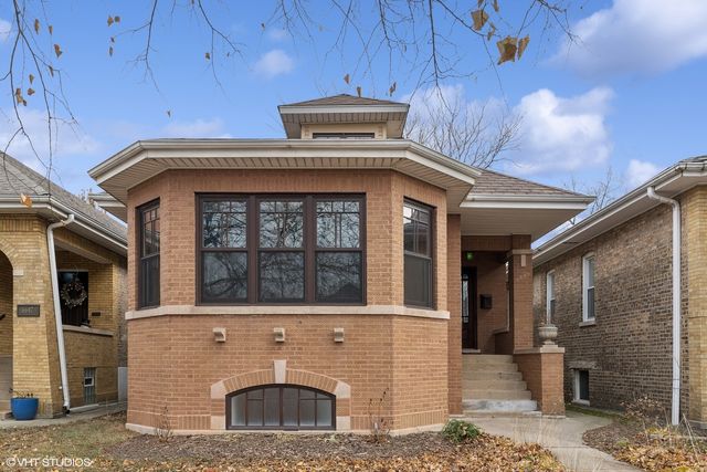 $675,000 | 6645 North Washtenaw Avenue | West Rogers Park