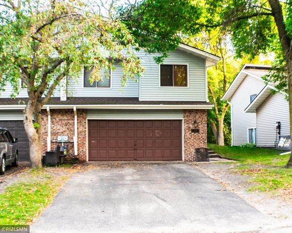 $269,900 | 5331 70th Circle North | Willow Lane