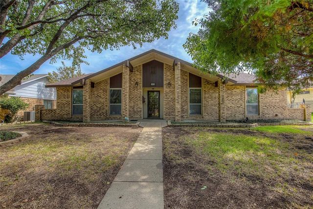 $249,900 | 3018 Berkshire Drive | Mesquite