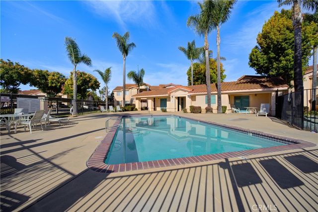 $379,999 | 321 Inger Drive, Unit H76 | Santa Maria