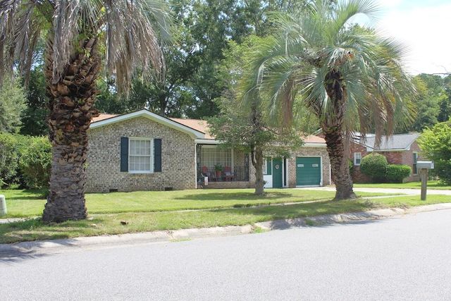 $329,900 | 8020 Nantuckett Avenue | North Charleston