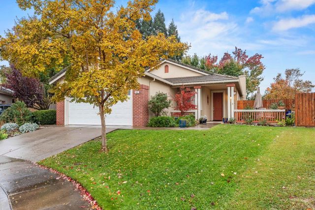 $550,000 | 408 Munden Court | Woodcreek Oaks