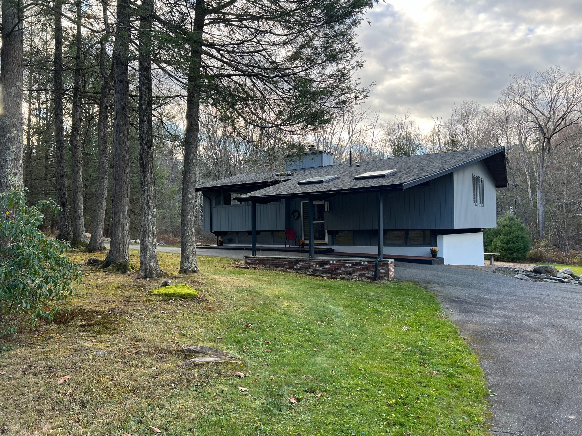 Exterior Front w/ carport