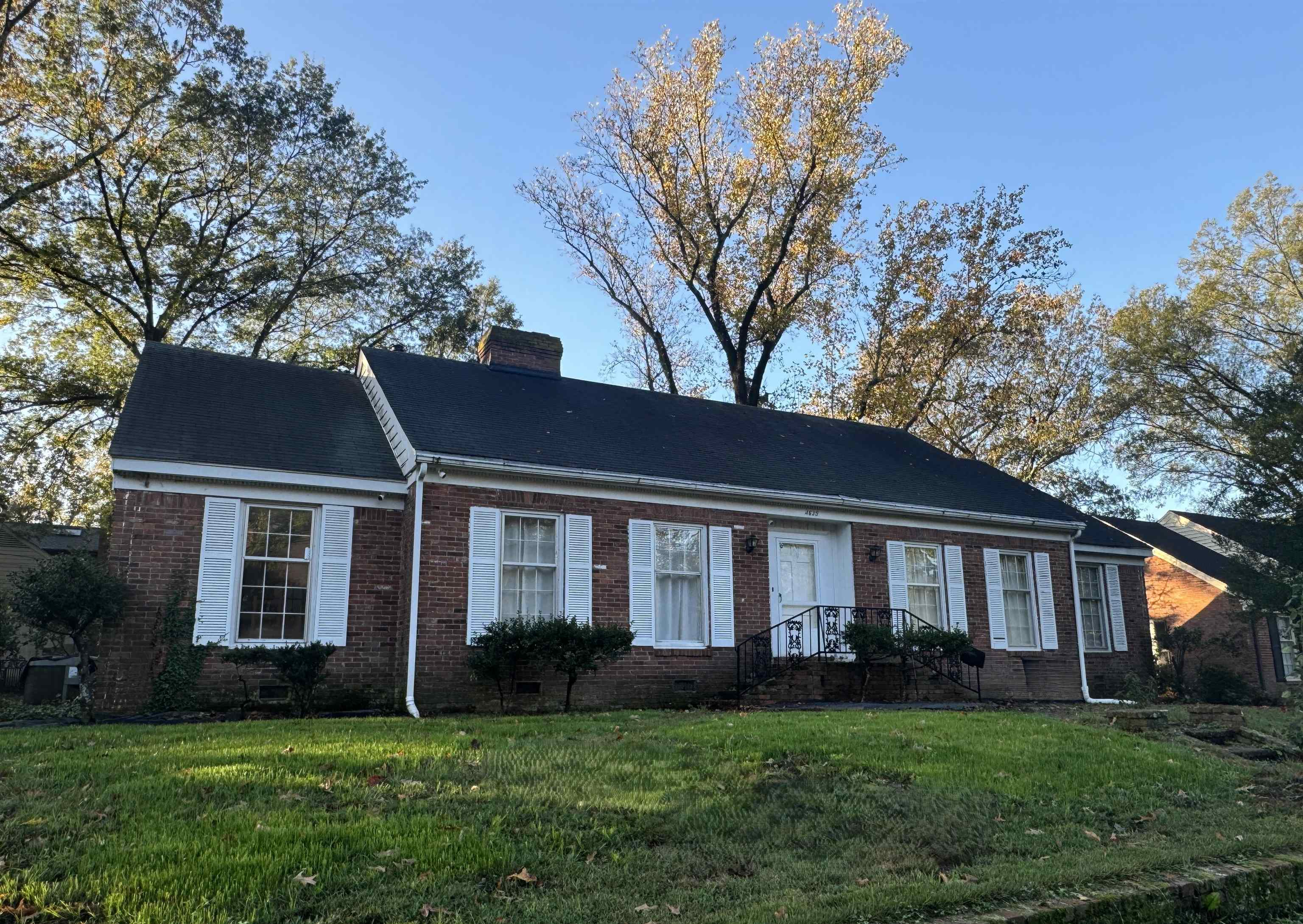 View of front of home with a front lawn