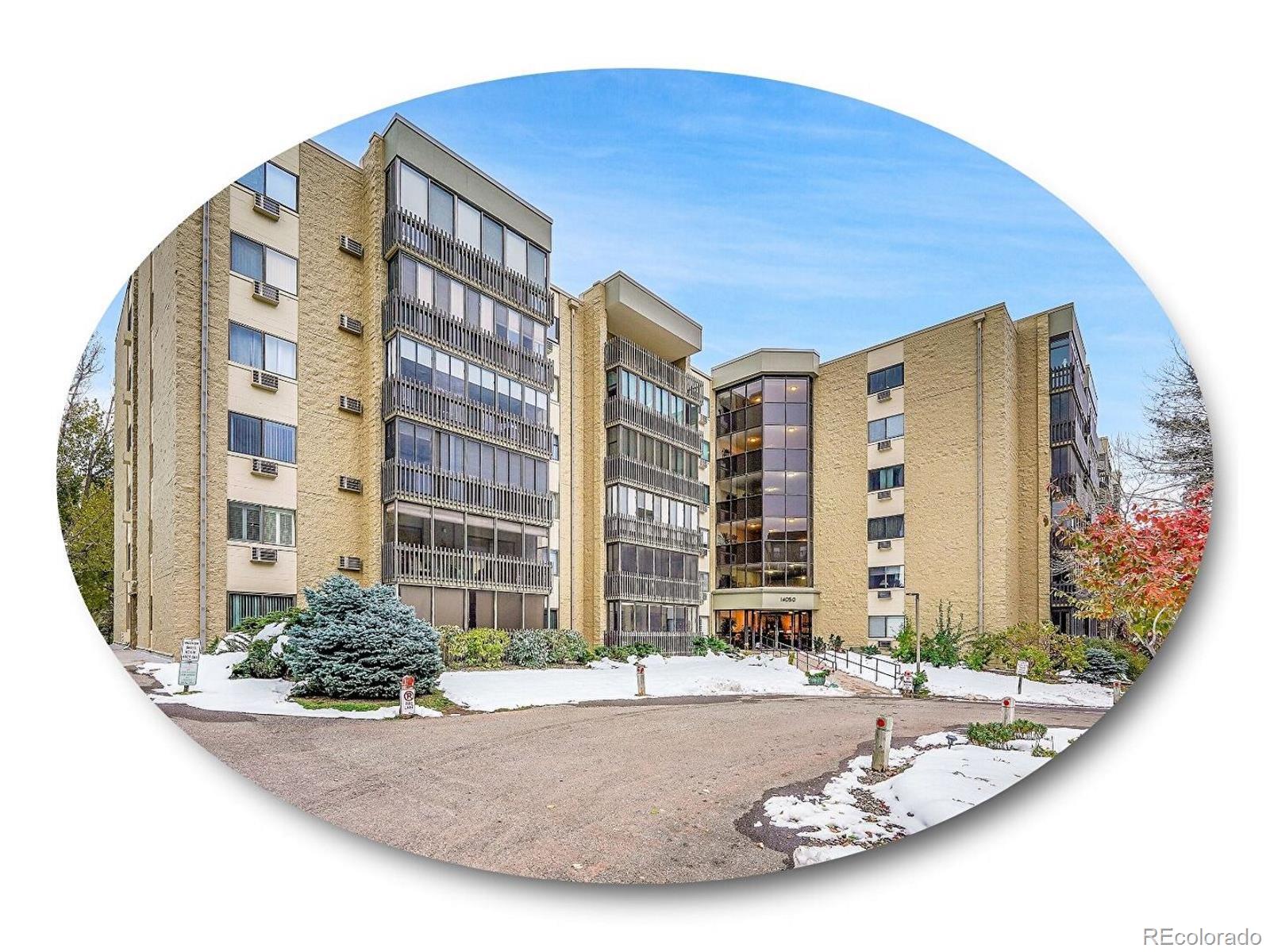 a view of outdoor space yard and front view of a building