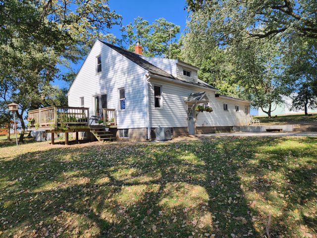 $325,000 | S3928 Ostrem Road | Jefferson