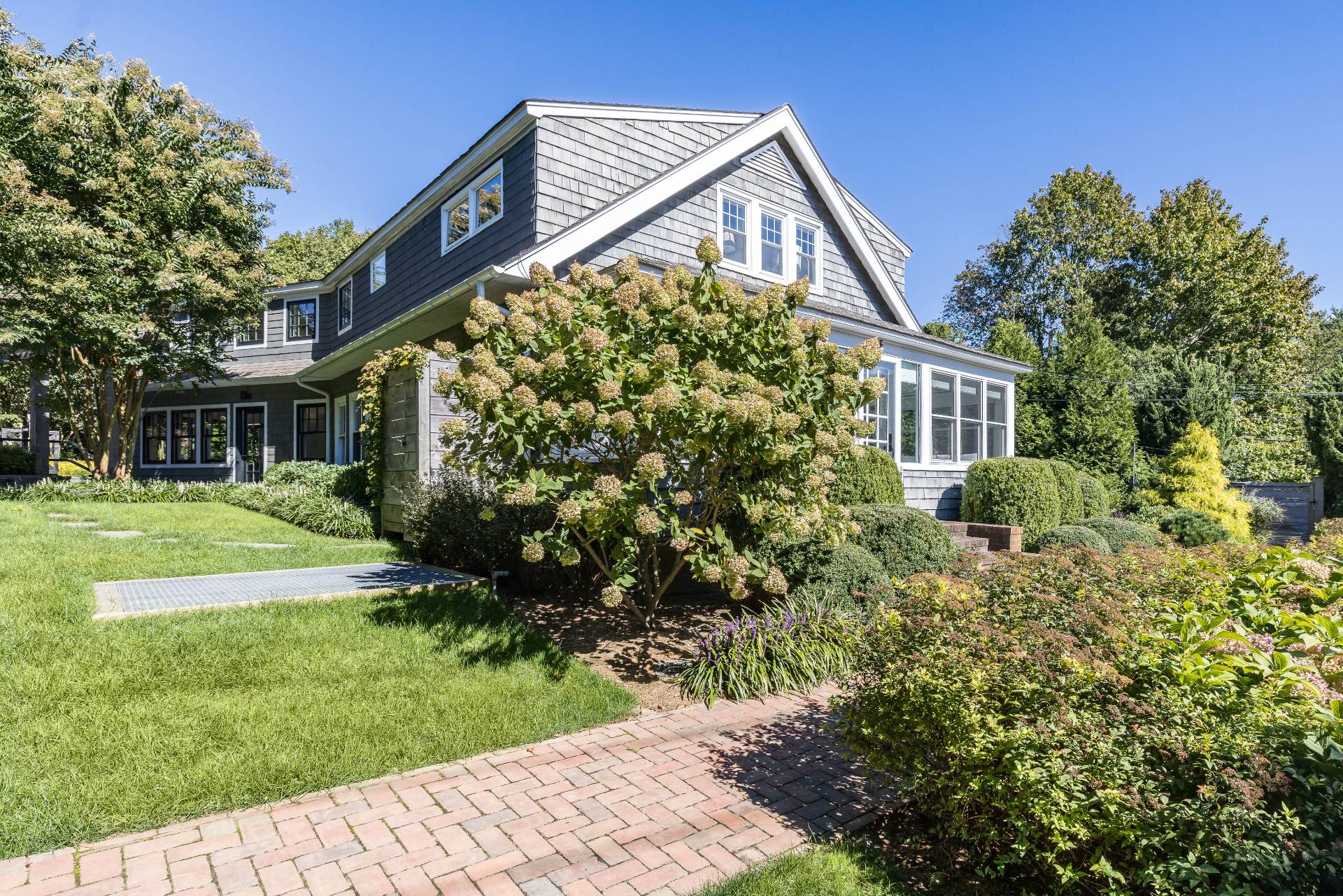 7 miller lane east hampton