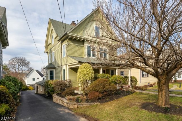 33 Mountain Avenue, Summit, NJ 07901 | Compass