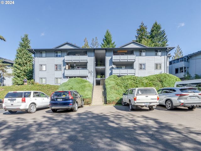 $229,900 | 16738 Southwest Gleneagle Drive, Unit 44G | Sherwood