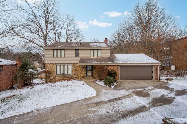 $469,900 | 222 Clubview Drive | Thompsonville