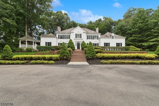 $2,200,000 | 369 Mendham Road | Bernardsville