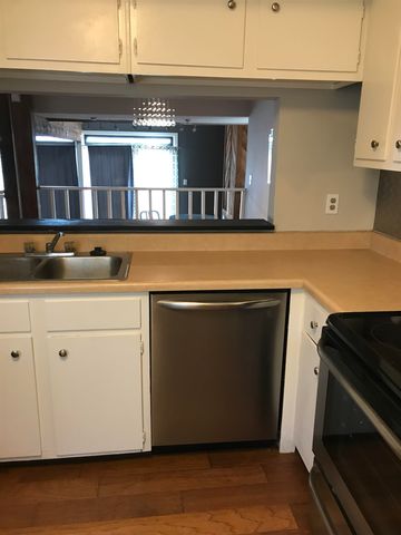 $1,200 | 5622 Clarke Address, Unit 15 | Fox Meadows