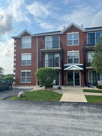 $2,300 | 9810 Liberty Circle, Unit 3W | Orland Hills