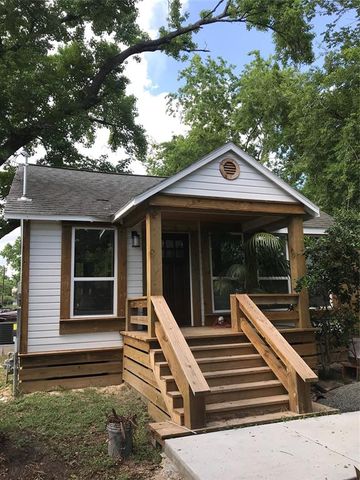 $1,600 | 129 Garrotsville Street | Carrington Place