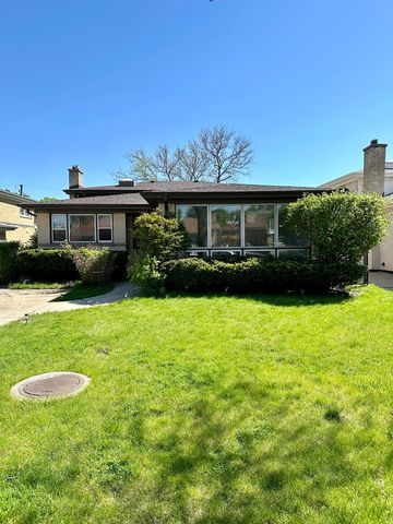 $574,900 | 4833 Sherwin Avenue | Lincolnwood