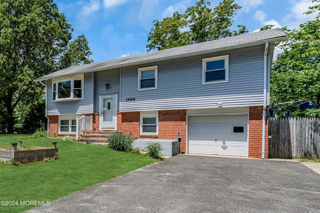 $559,900 | 1488 Colorado Drive | Toms River