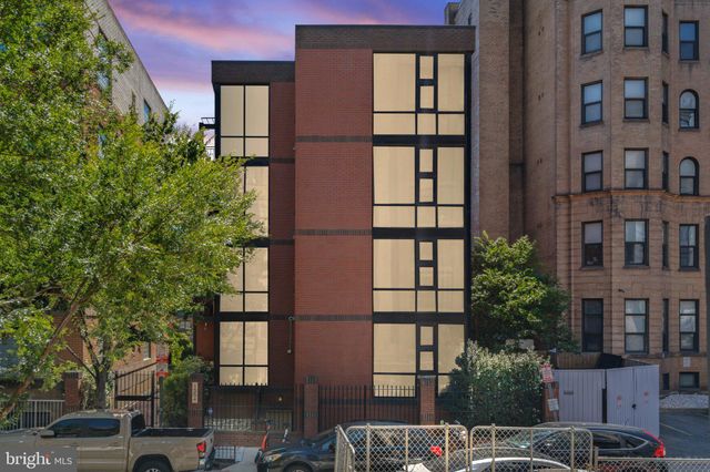 $625,000 | 1354 Euclid Street Northwest, Unit 302A | Columbia Heights