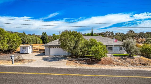 $470,000 | 2405 Berkesey Drive | Valley Springs