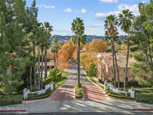 $539,900 | 25216 Steinbeck Avenue, Unit F | Stevenson Ranch