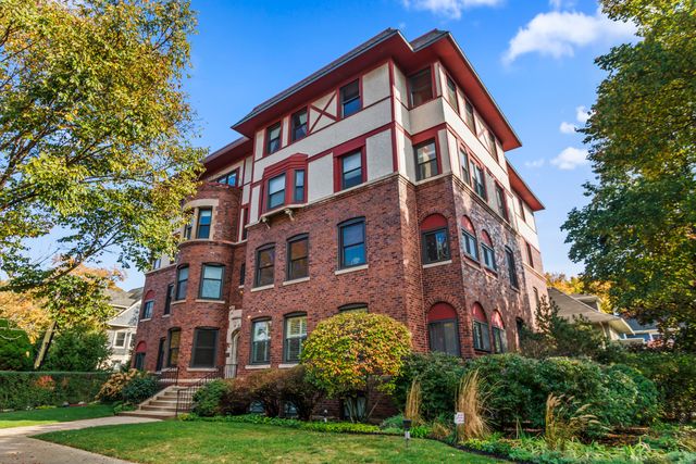 $459,000 | 1005 Hinman Avenue, Unit 4N | Evanston