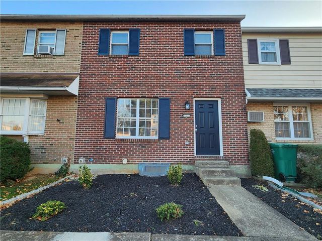 $274,900 | 5730 Greens Drive | Lower Macungie Township