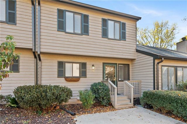 $385,000 | 518 Gardenia Lane Northeast | Park Ridge Condominiums