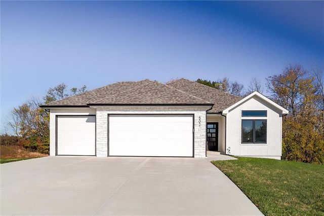 $572,500 | 502 Whitetail Court | Smithville