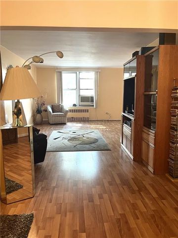 $469,000 | 2626 Homecrest Avenue, Unit 2H | Sheepshead Bay