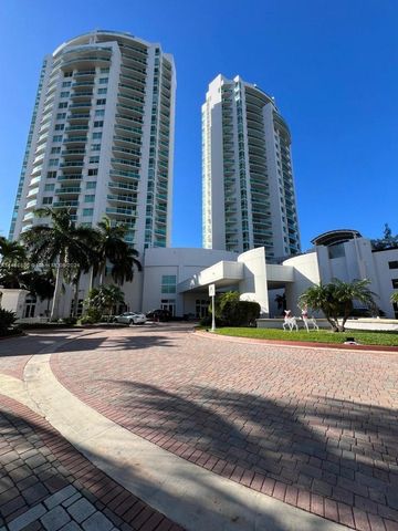 $6,800 | 19400 Turnberry Way, Unit 1811 | Aventura