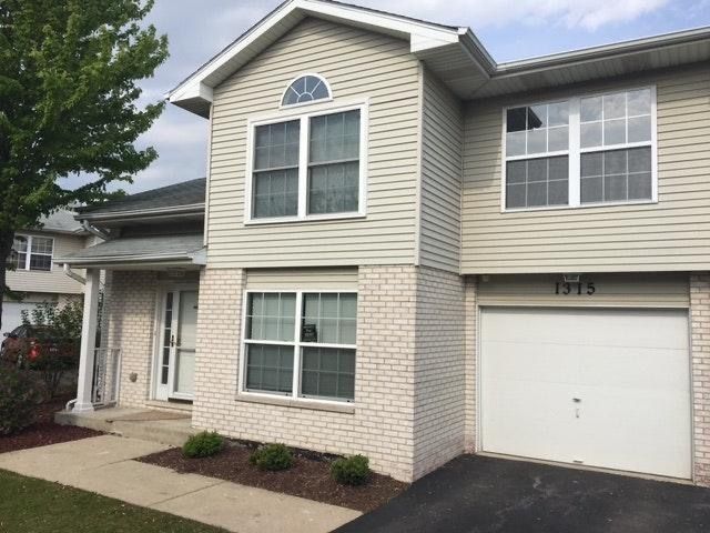 $289,000 | 1315 Woodchuck Lane | Naperville