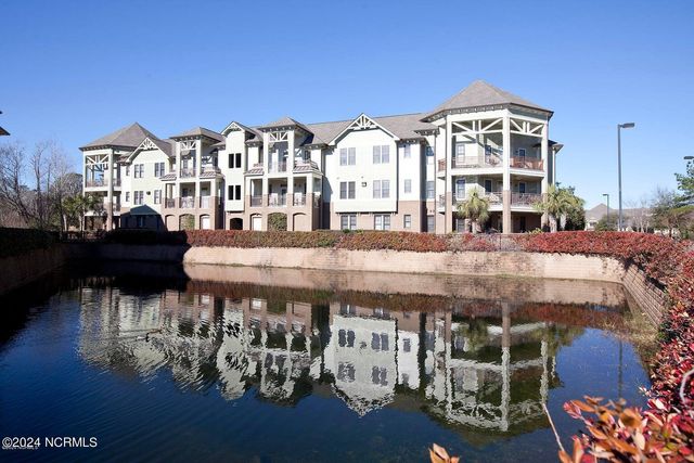 $2,500 | 640 Village Park Drive, Unit 302 | Village at Mayfaire