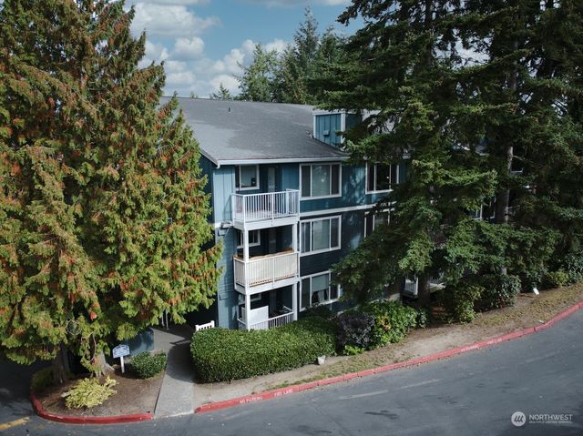 $340,000 | 300 North 130th Street, Unit 2101 | Bitter Lake