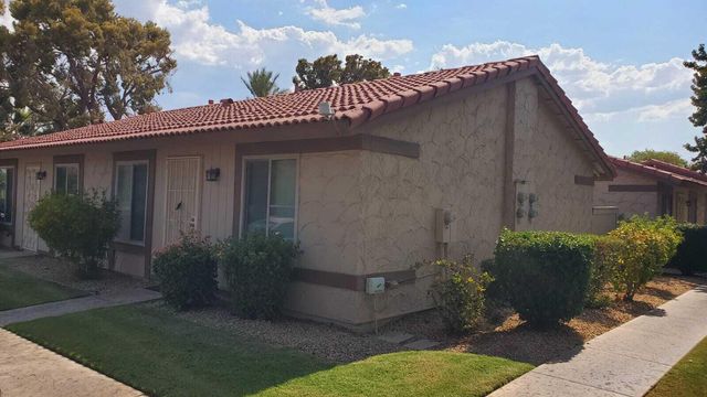 $240,000 | 82075 Country Club Drive, Unit 37 | Indian Palms Country Club