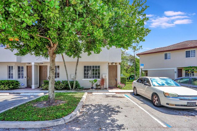 $2,300 | 4135 Napoli Lake Drive | Riviera Beach