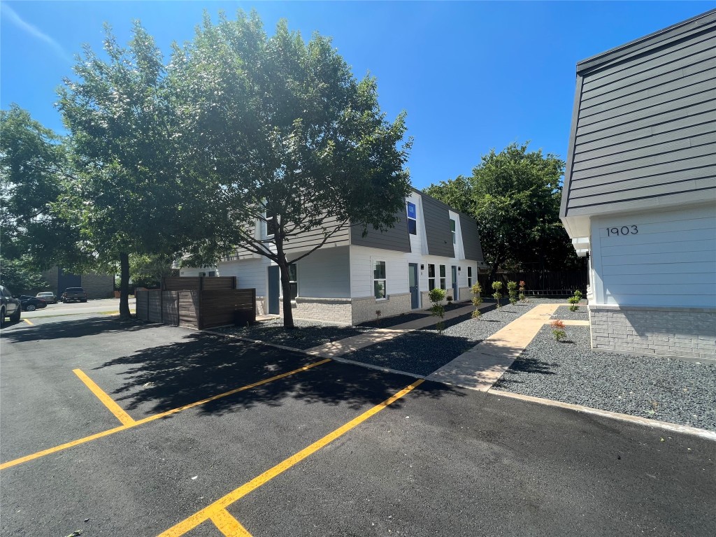 a street view with residential house