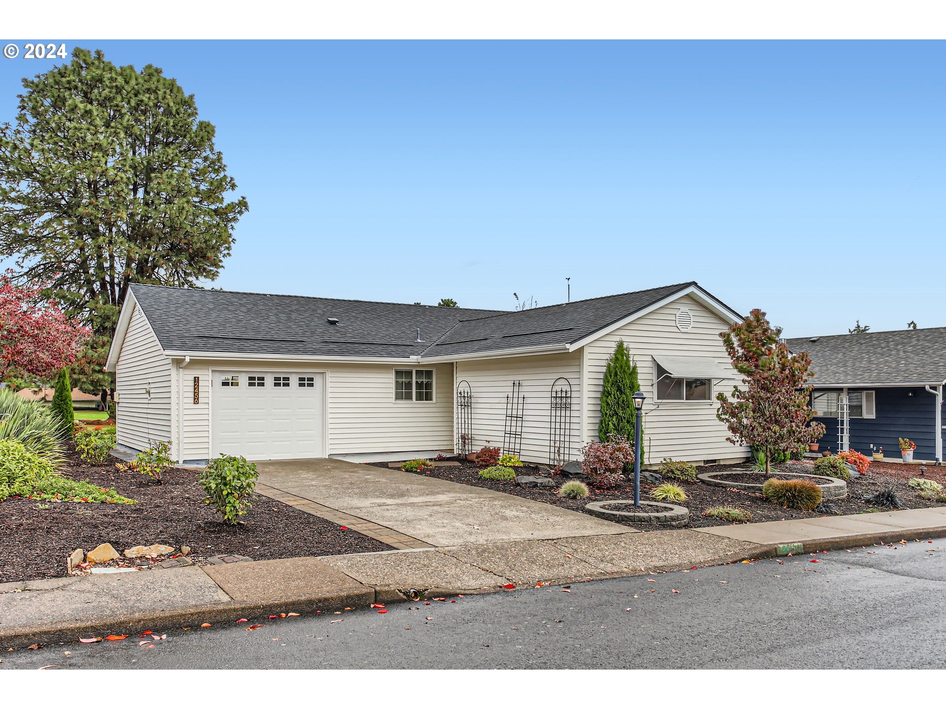 a view of a house with a outdoor space