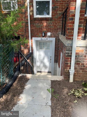 $2,750 | 1616 C Street Northeast, Unit B | Rosedale-Kingman Park