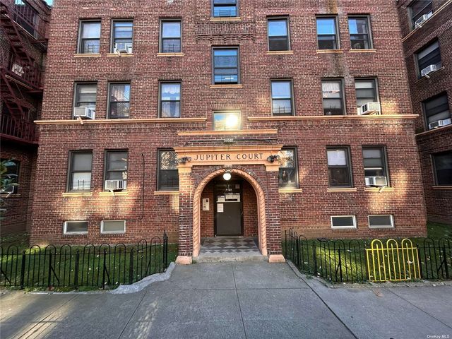 $459,000 | 62-64 Saunders Street, Unit 2K | Rego Park