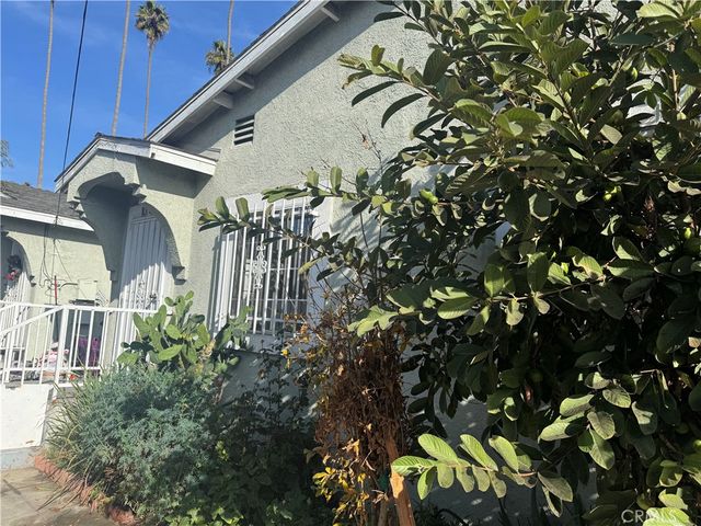 $2,400 | 1062 West 56th Street | Vermont-Slauson