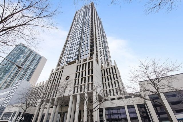 $2,200 | 1122 North Clark Street, Unit 3204 | Near North Side