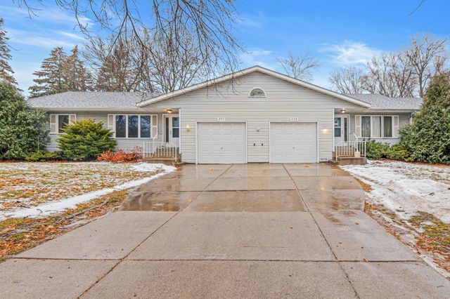 $750,000 | 849-851 Dodd Road | West St. Paul