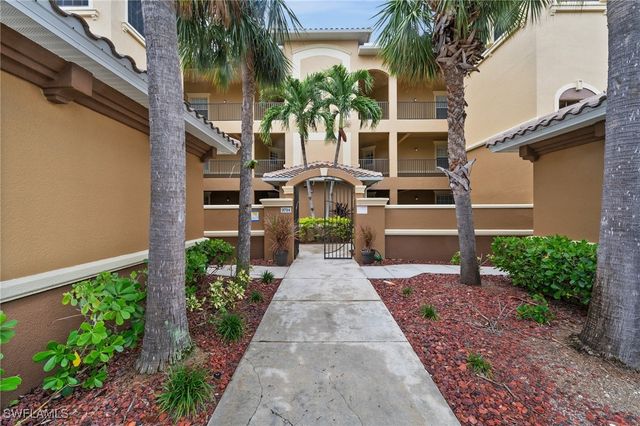 $319,500 | 3724 Agualinda Boulevard, Unit 102 | Cape Coral