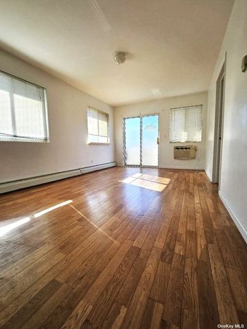 $3,000 | 43-77 161st Street, Unit 3 | Flushing