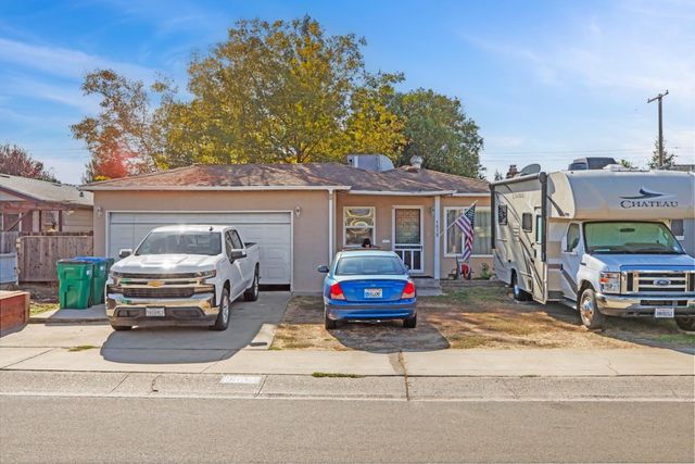 $299,000 | 1818 Colette Street | North Lodi