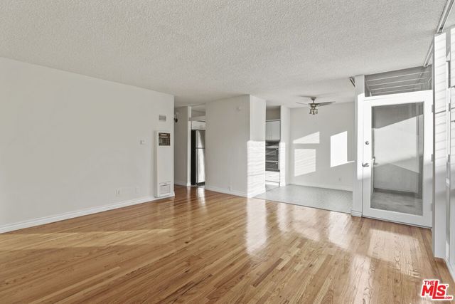 $2,280 | 11131 Rose Avenue, Unit 11 | Palms