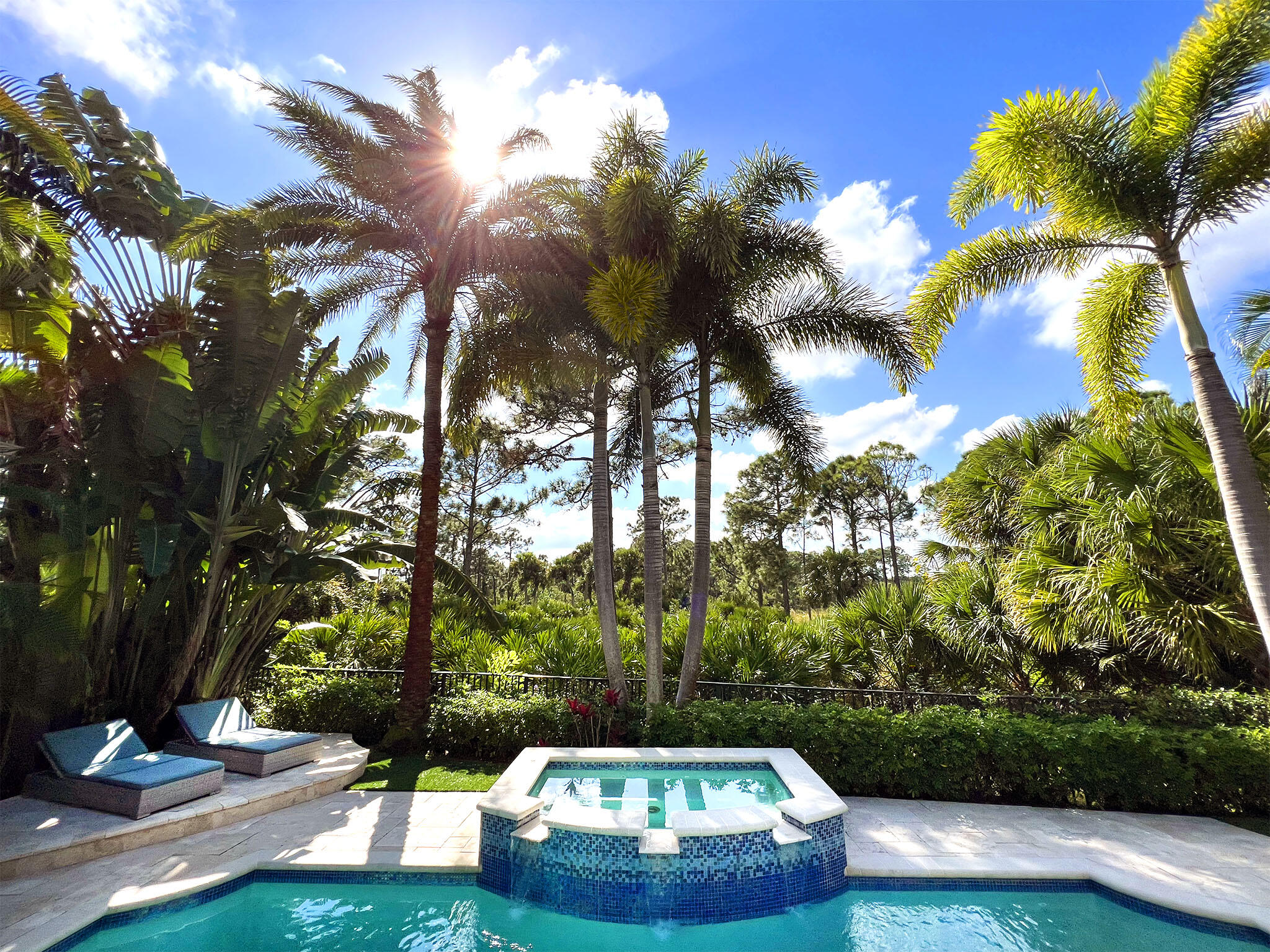 a view of an outdoor space